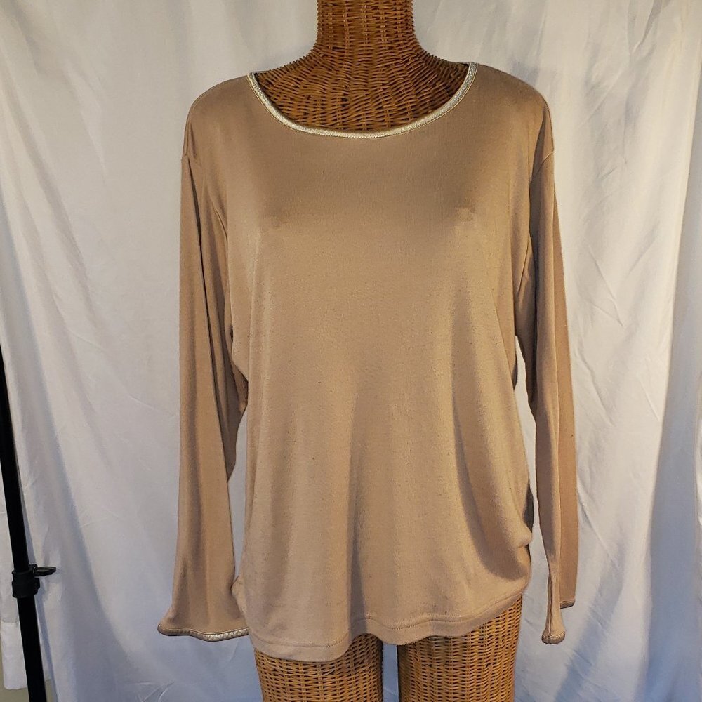 Women's RESOURCE  Beige Long Sleeve Scoop Neck Top - 22/24